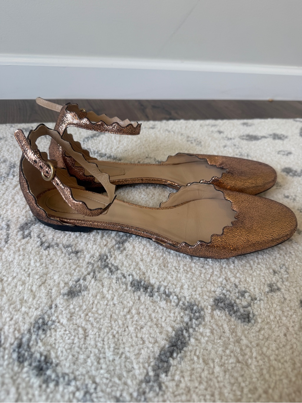 Chlo Lauren Scalloped Ankle Strap Flats Metallic Rose Gold Leather Eu 40.5 — image 2 of 7